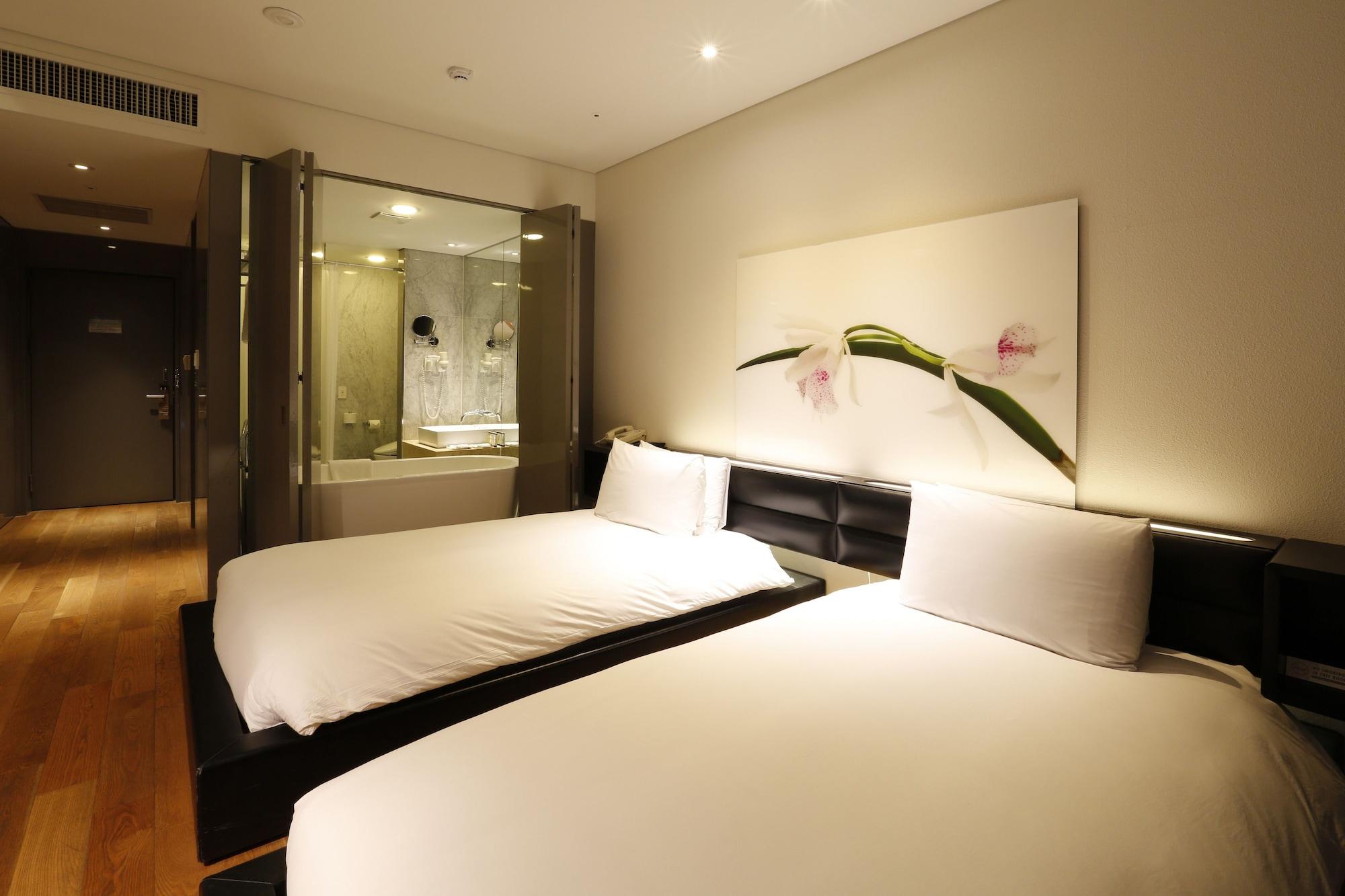 Grand Mercure Ambassador Changwon Exterior foto
