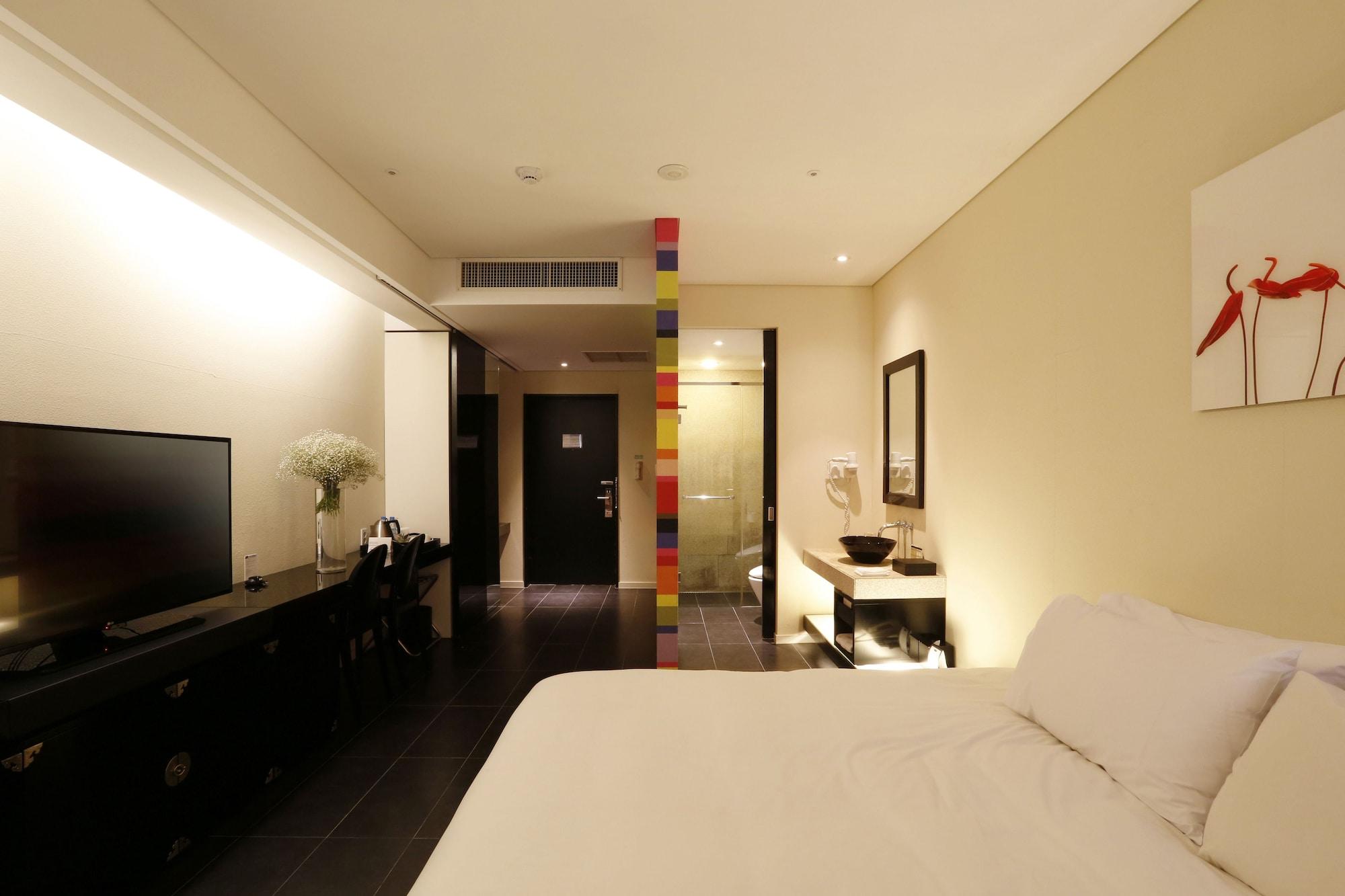 Grand Mercure Ambassador Changwon Exterior foto