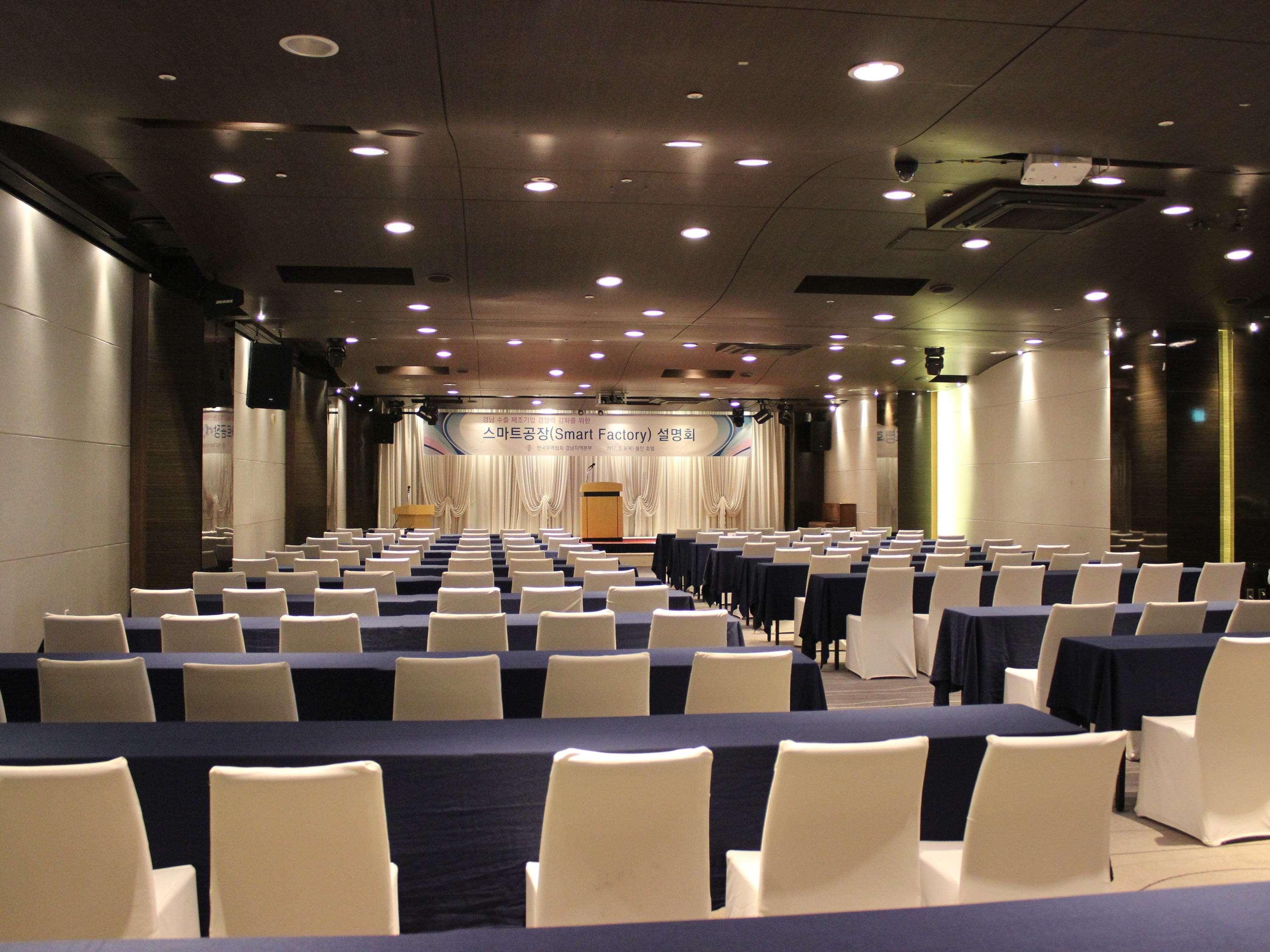 Grand Mercure Ambassador Changwon Exterior foto