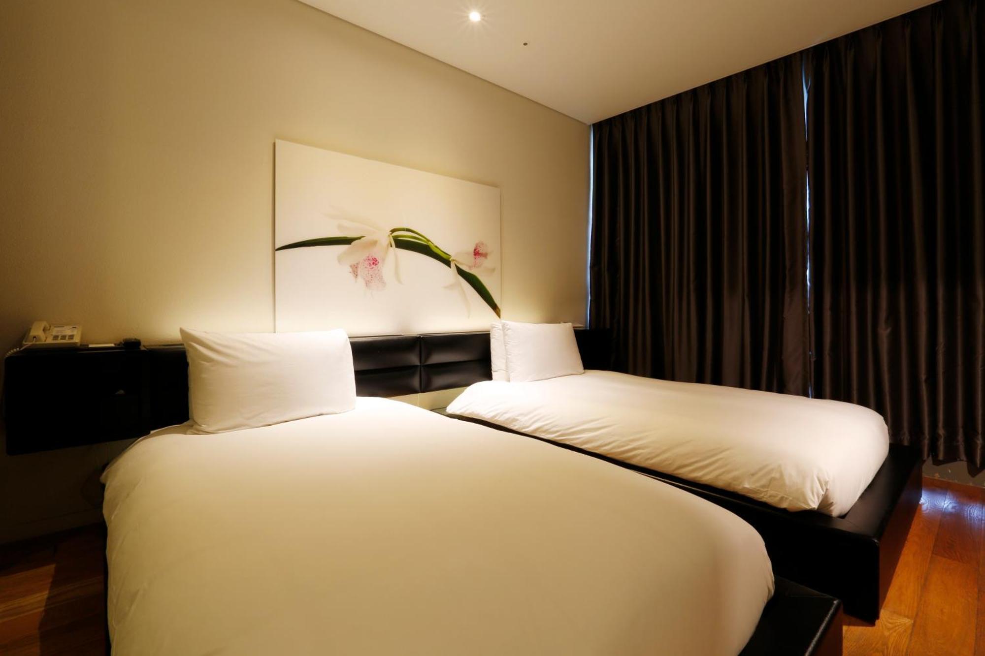 Grand Mercure Ambassador Changwon Exterior foto