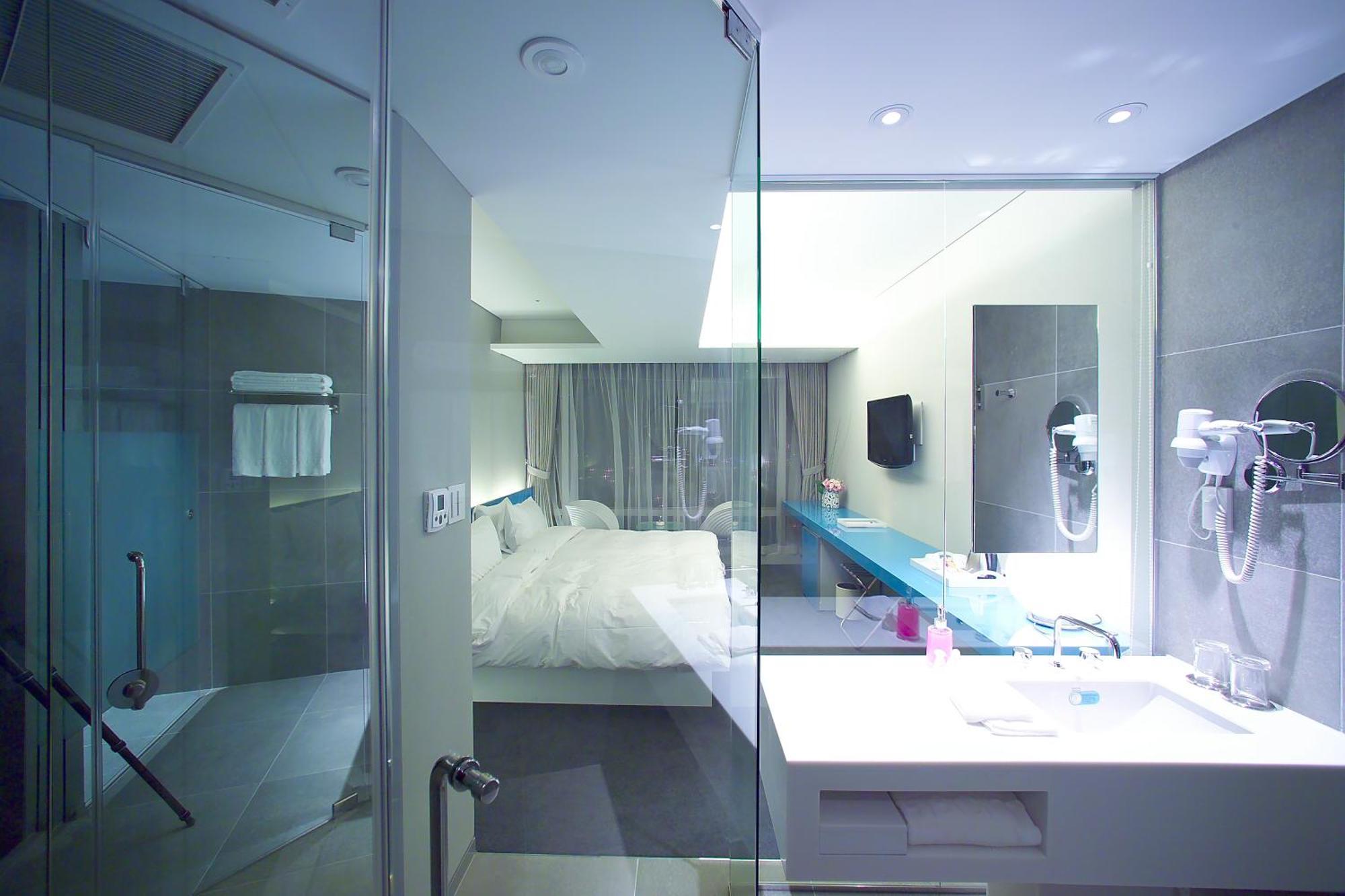 Grand Mercure Ambassador Changwon Exterior foto