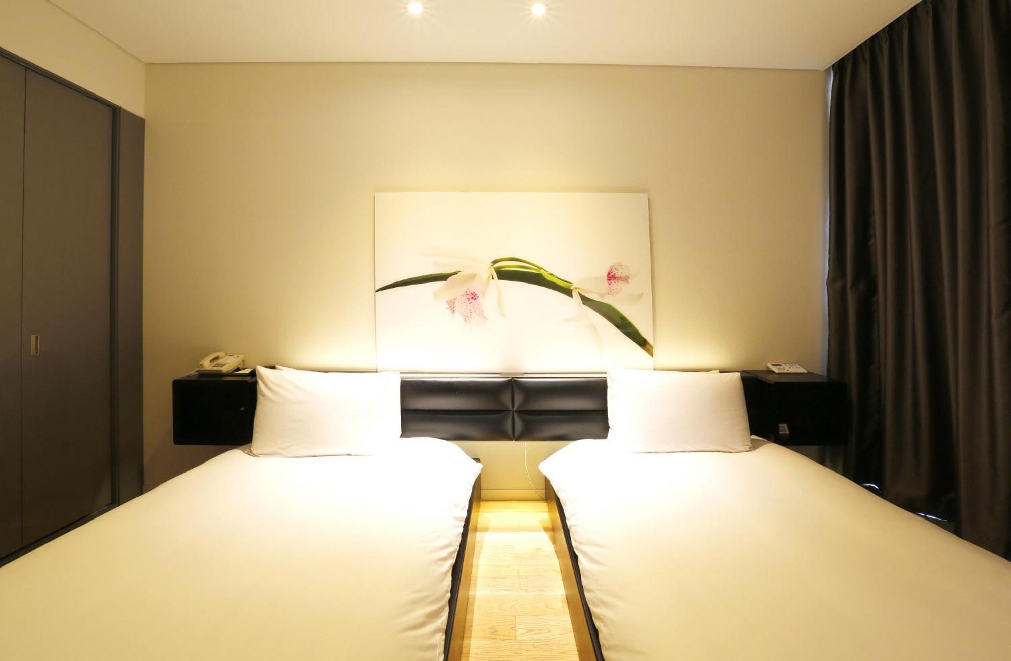 Grand Mercure Ambassador Changwon Exterior foto