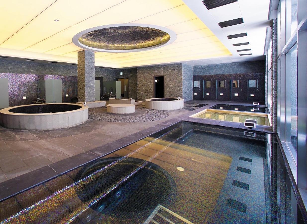 Grand Mercure Ambassador Changwon Exterior foto